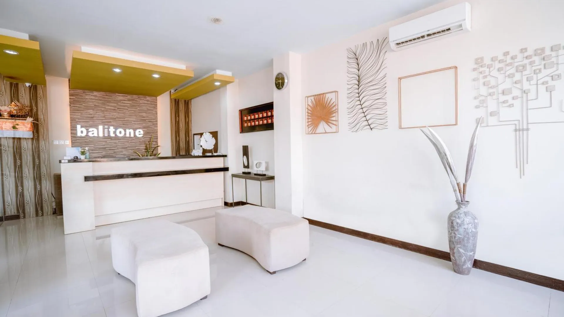 Hotel O Kuta Near Sunset Road Formerly Balitone Residence Денпасар 3*,