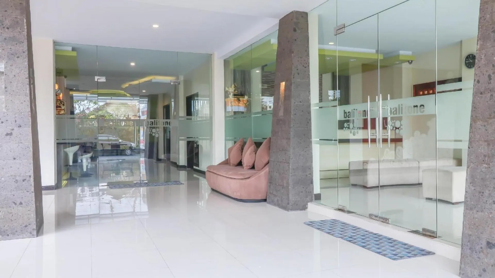 ***  Hotel O Kuta Near Sunset Road Formerly Balitone Residence Денпасар Индонезия