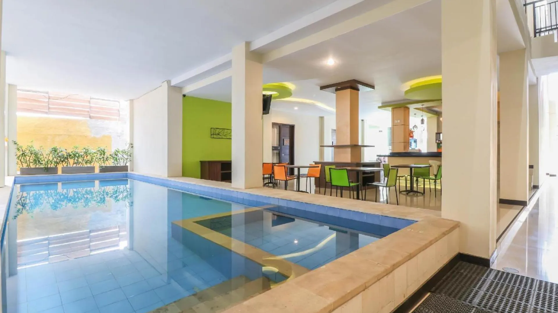 Hotel O Kuta Near Sunset Road Formerly Balitone Residence Денпасар